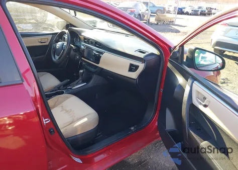 2015 Toyota Corolla Le z USA, uszkodzony, nr VIN 2T1BURHE8FC356647